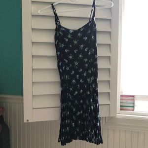 Spaghetti strapped casual flower dress